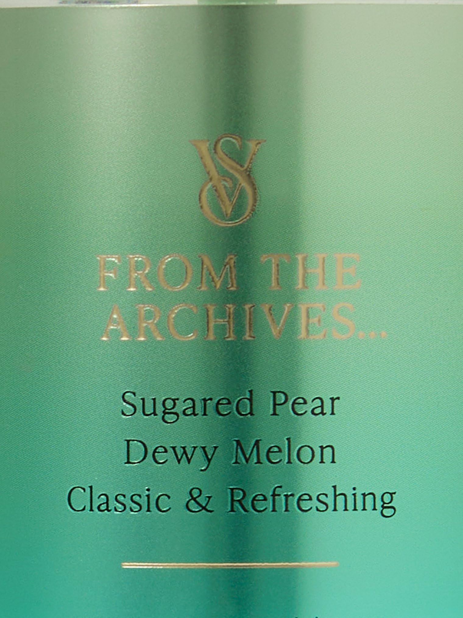 Pear Glace fragrance mist cap visible, delivering a light, refreshing touch