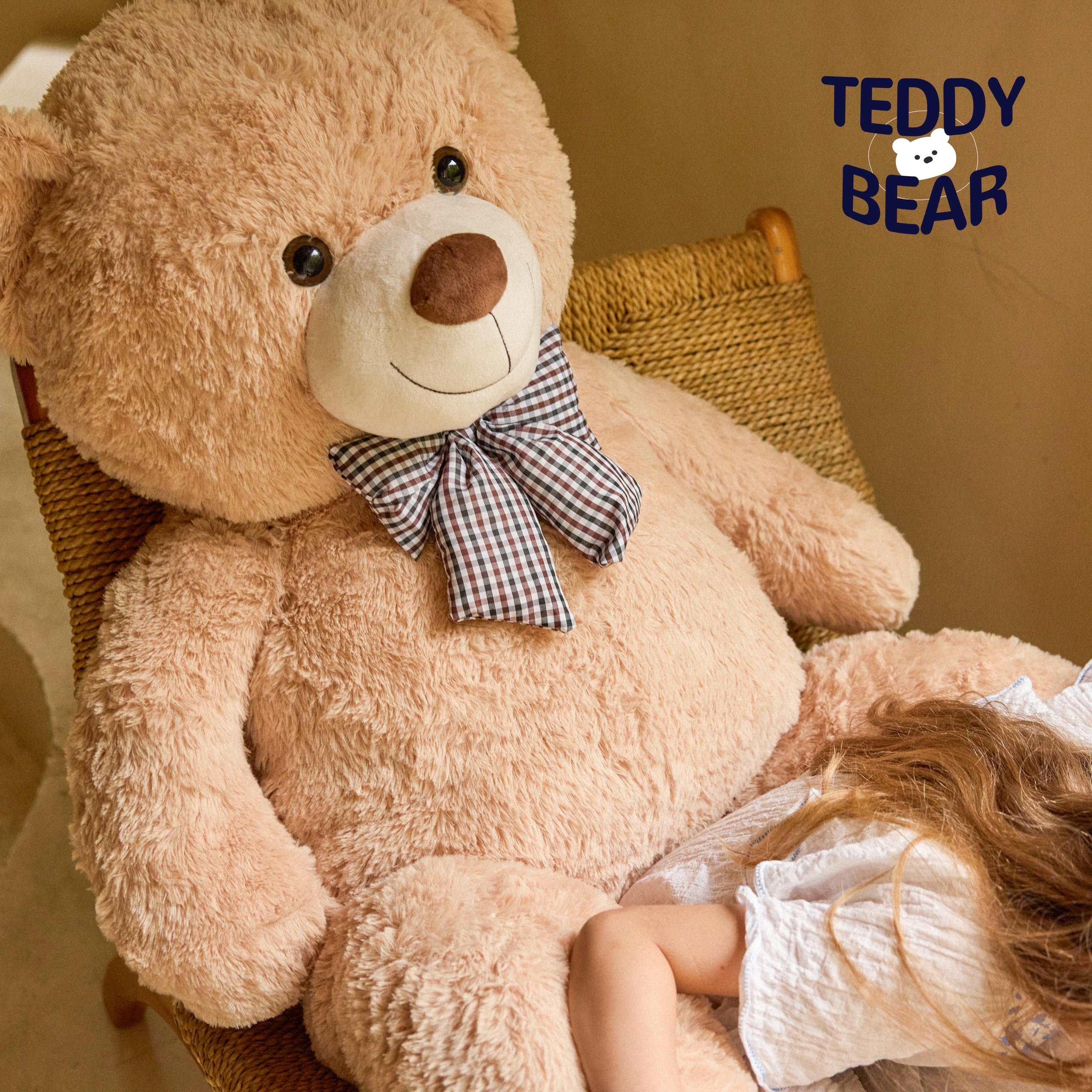 Lifestyle decor with Vposyako giant teddy bear adding warmth