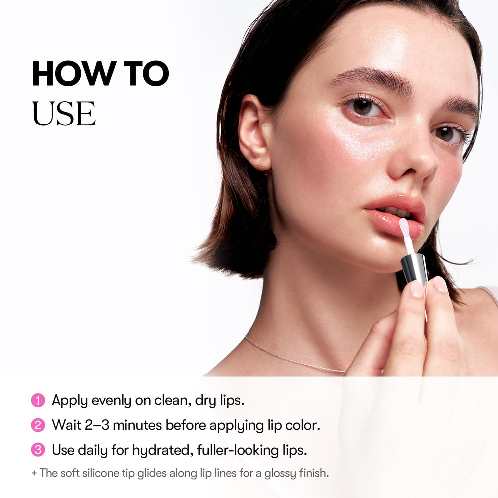 VT COSMETICS Reedle Shot Lip Plumper on lips provides long-lasting moisture and gloss