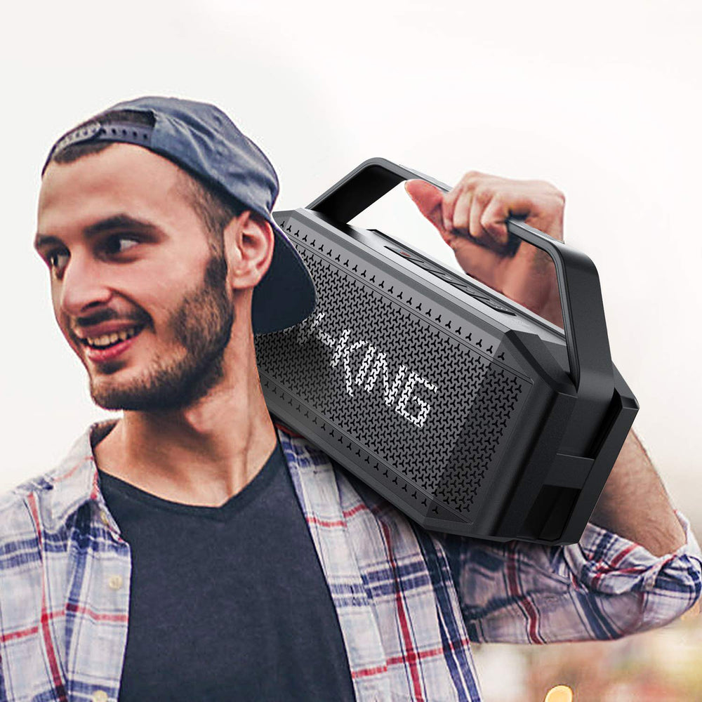 W-KING TF card and AUX input for versatile playback