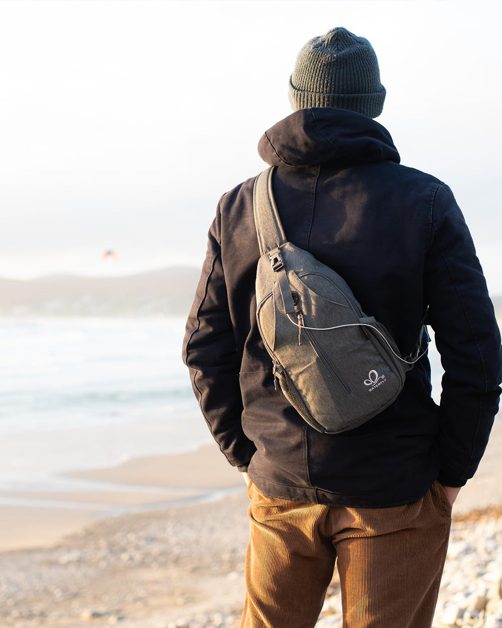 WATERFLY breathable back panel enhances comfort during travel.