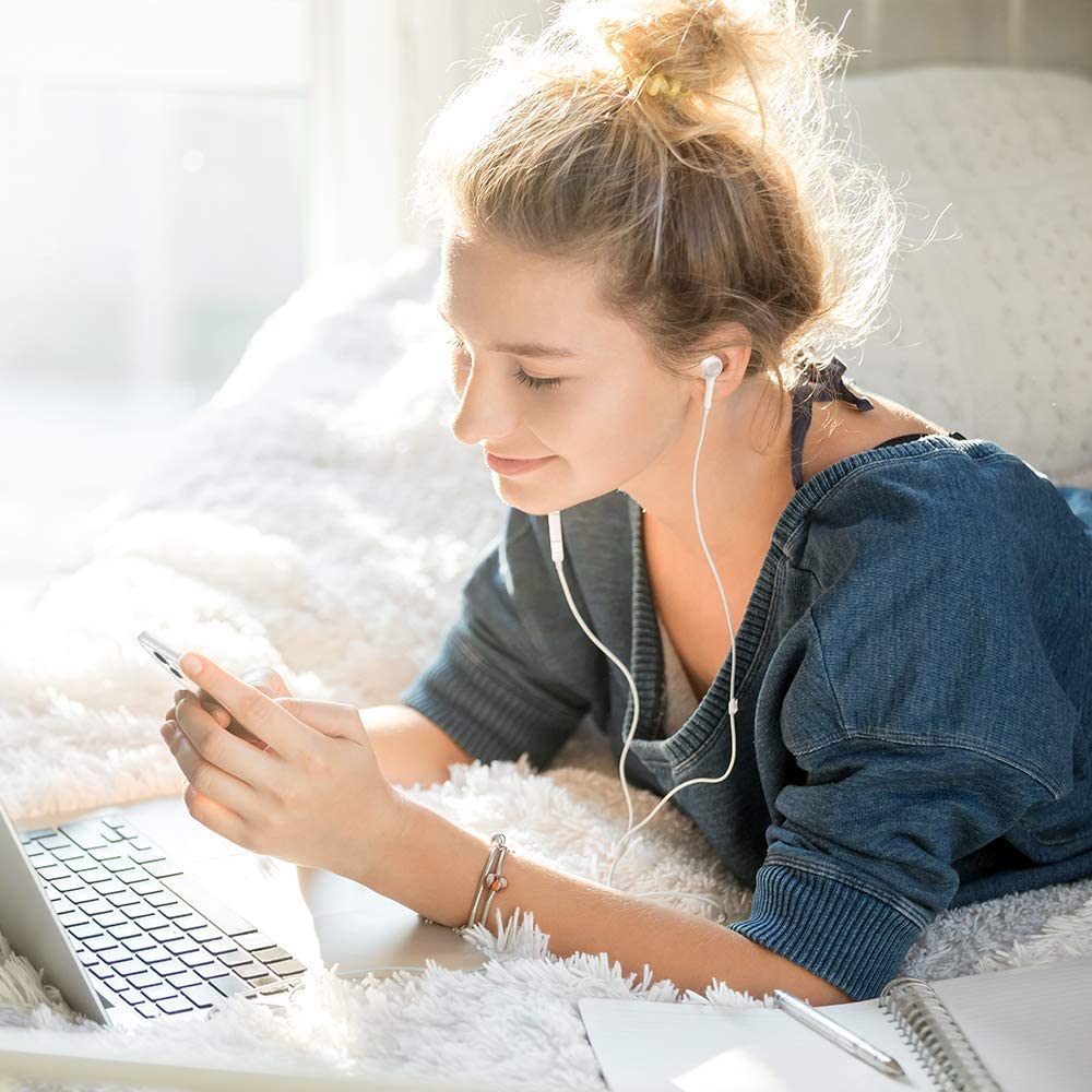 WEIZY Aux Earbuds ergonomic angular design for comfortable wear.