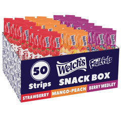 Welch's Absolute Fruitfuls Berry Medley strip, perfect for lunchboxes with natural fruit flavor.