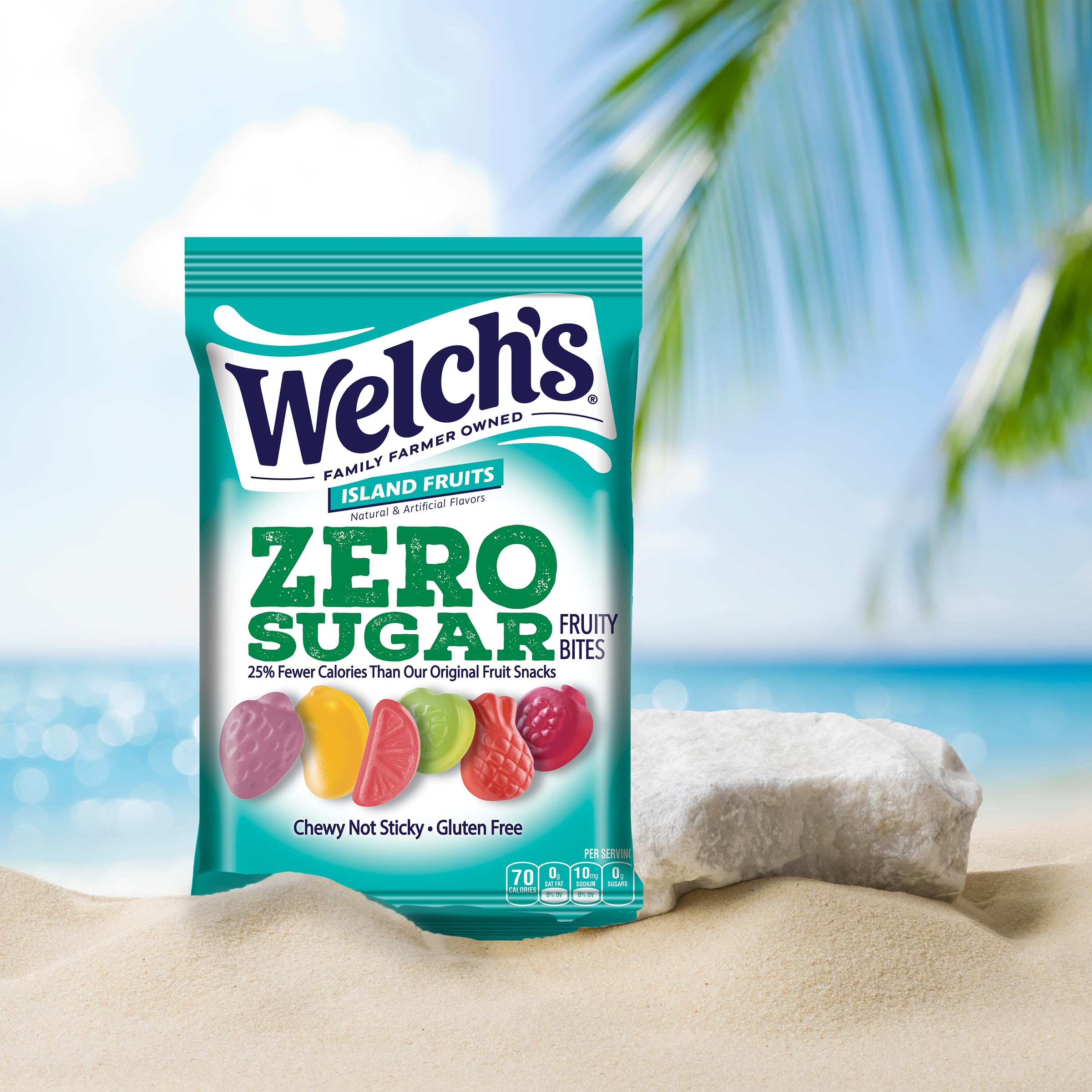 Welch's Zero Sugar Fruity Bites outdoor scene with island fruits, travel-friendly snacking