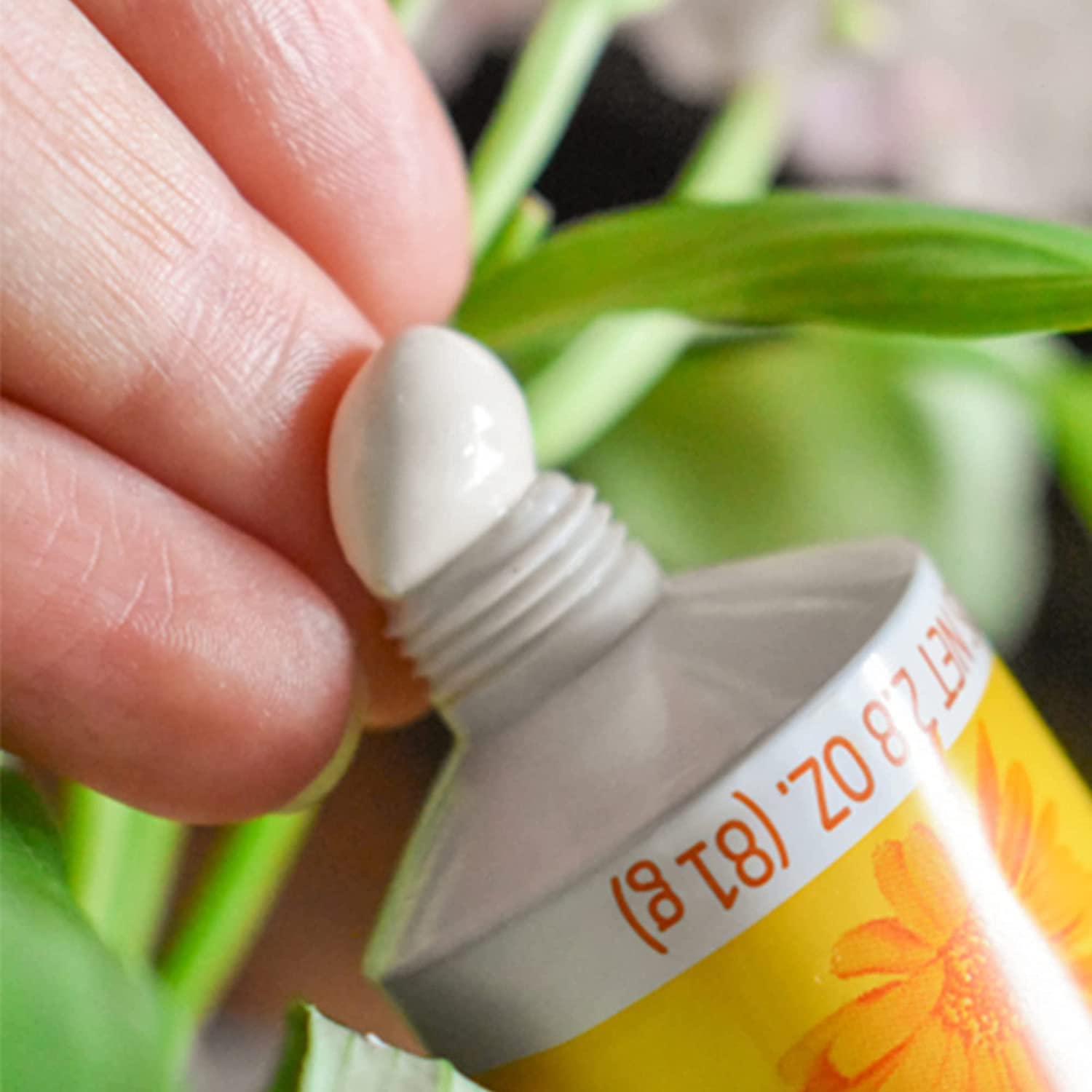 Baby skin comfort with Weleda Calendula cream after diaper changes.
