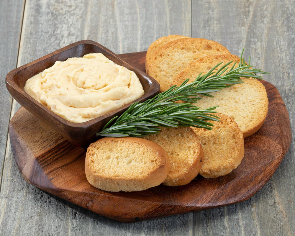 The Connoisseur garlic herb crackers – crisp bites with spreads or cheese