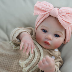 WOOROY 18-inch doll with poseable vinyl limbs for lifelike play.