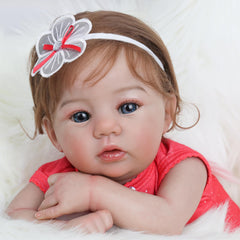 WOOROY soft-weighted body enhances realistic hugging experiences.
