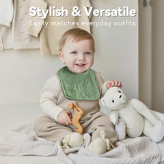 Wrrernsin bib close-up highlights absorbent multi-layer muslin for quick saliva and drool management.
