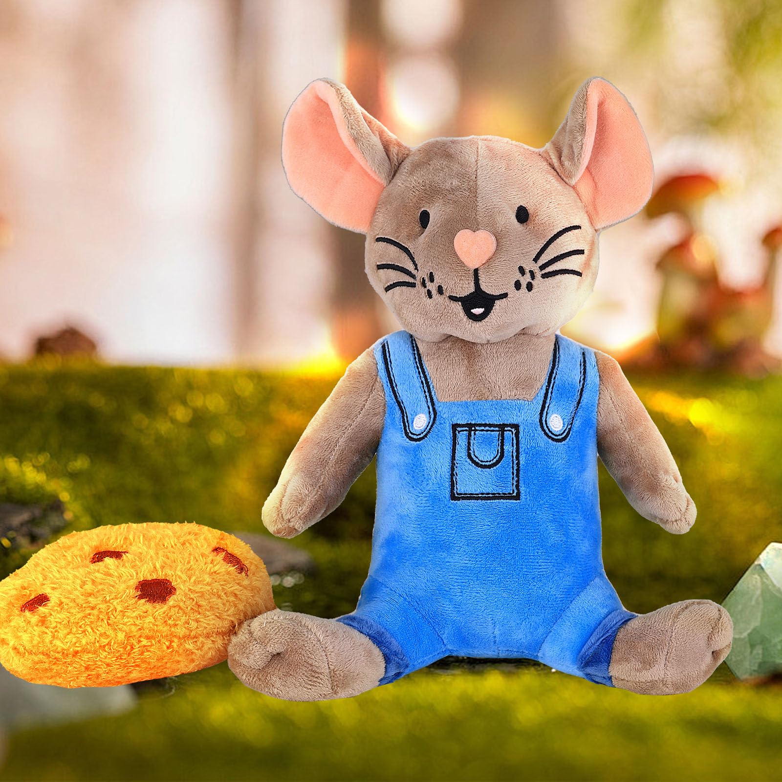 XIUMON playtime with mouse and cookie plush sparks creativity.