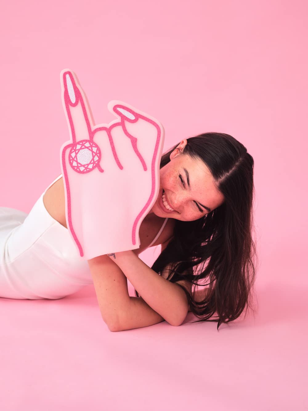 xo Fetti XL 18-inch foam finger adds dramatic flair to celebrations.