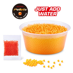 XSHOT Hyper Gel Trace Fire hopper loaded with 600 pellets for extended play.