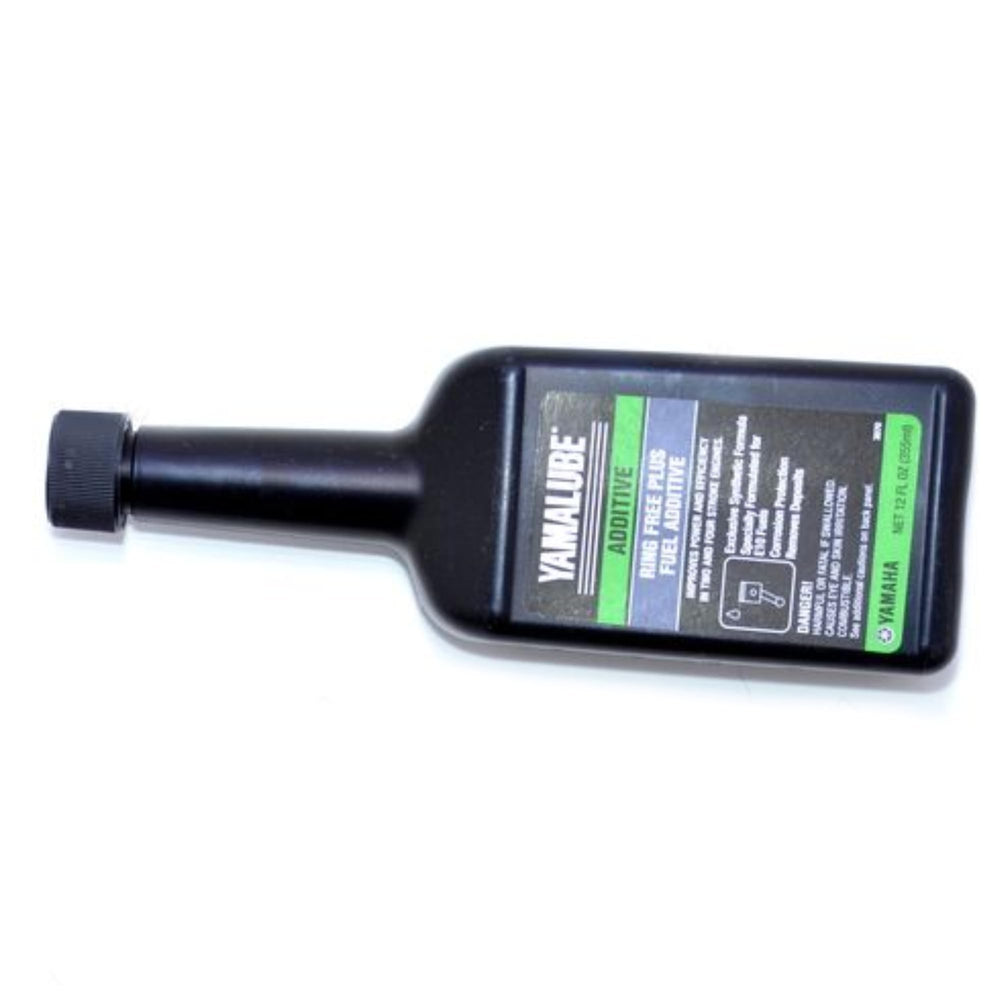Close-up of Ring Free Plus label highlighting stabilizer and corrosion protection.