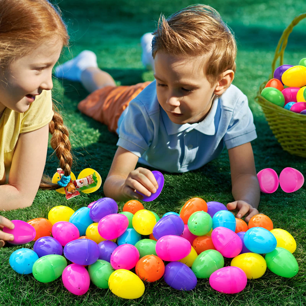 YEAHBEER lightweight eggs are safe for children and simple to handle during hunts.
