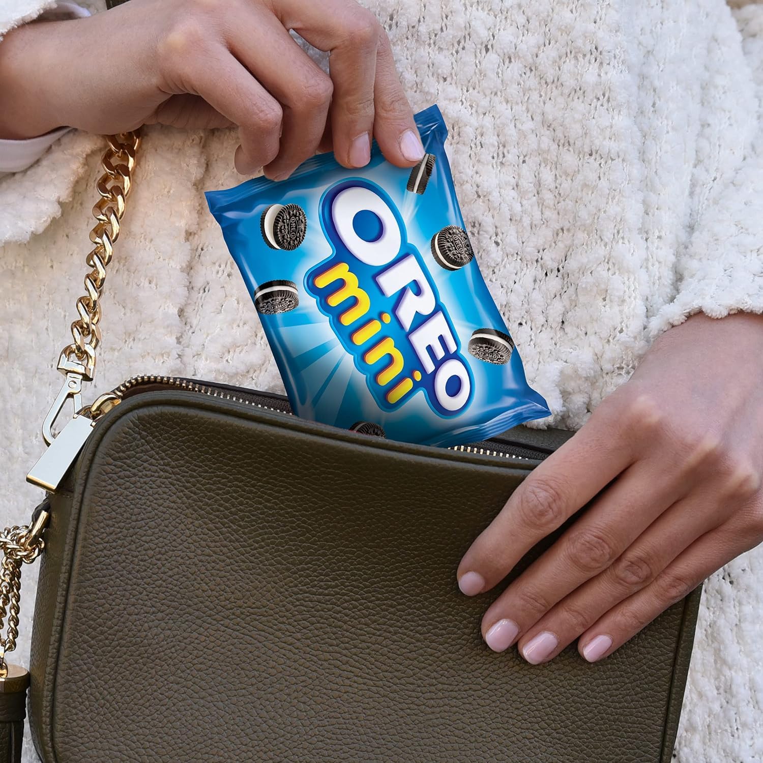 YESY Oreo cookies classic sandwich pair ideal for dunking