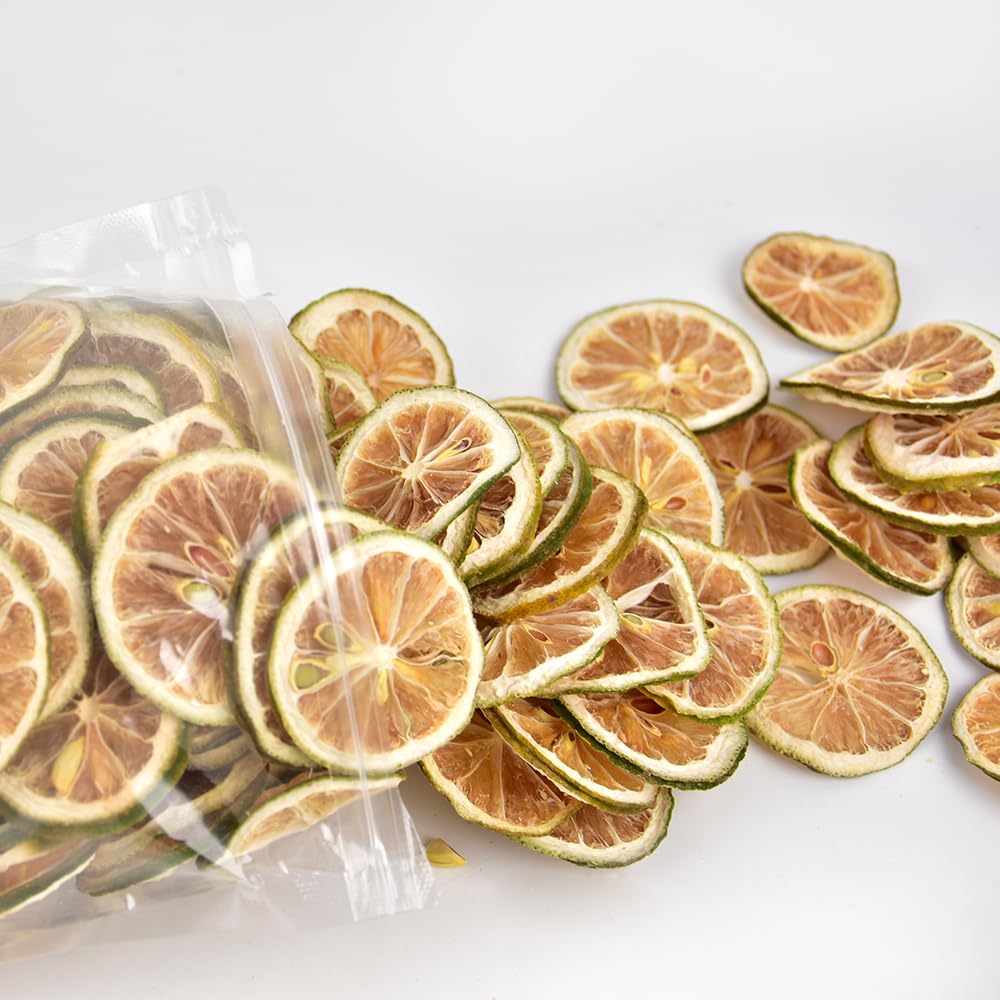 YiLing dried lime slices infusing water for a fragrant citrus sip.