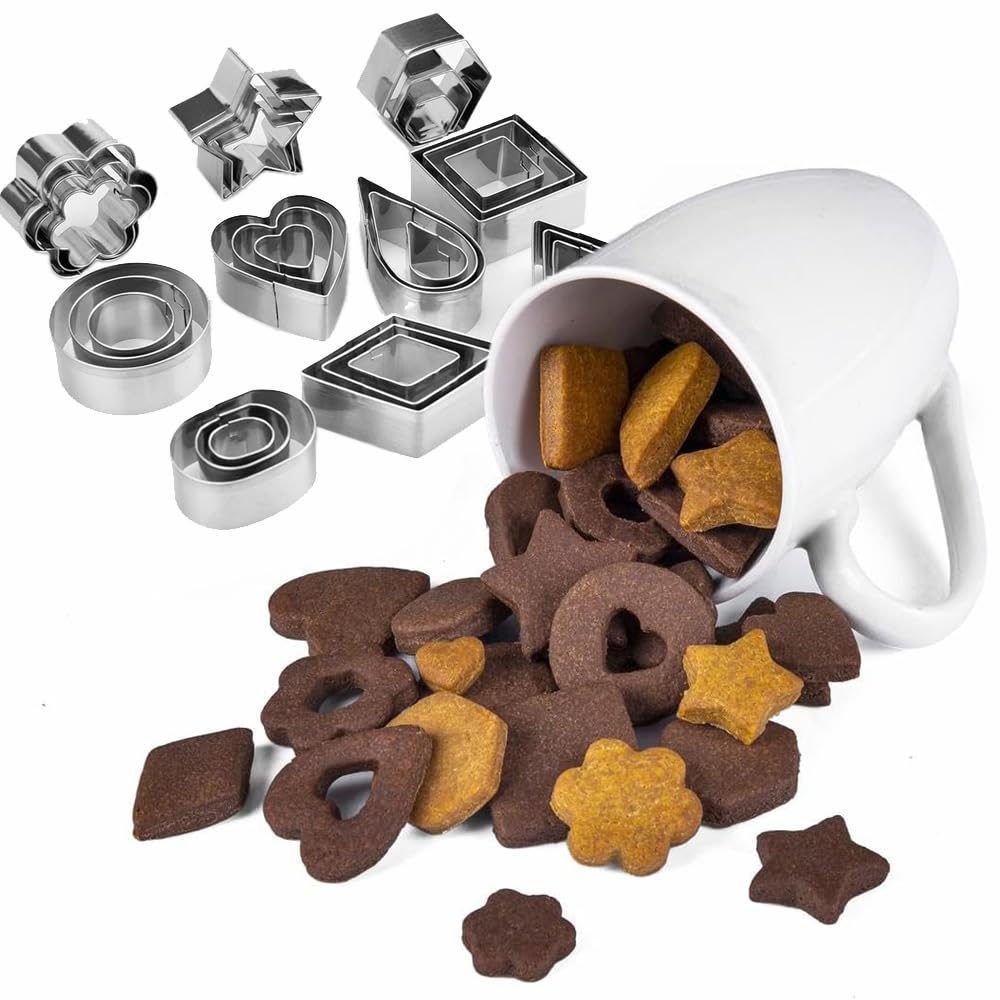 YomiFamily flower mini cookie cutters in multiple sizes for cute cookies and kid-friendly projects.