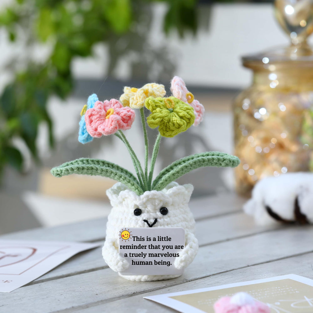 YOOJEE Forget-Me-Not vibrant crochet blooms creating a desk accent