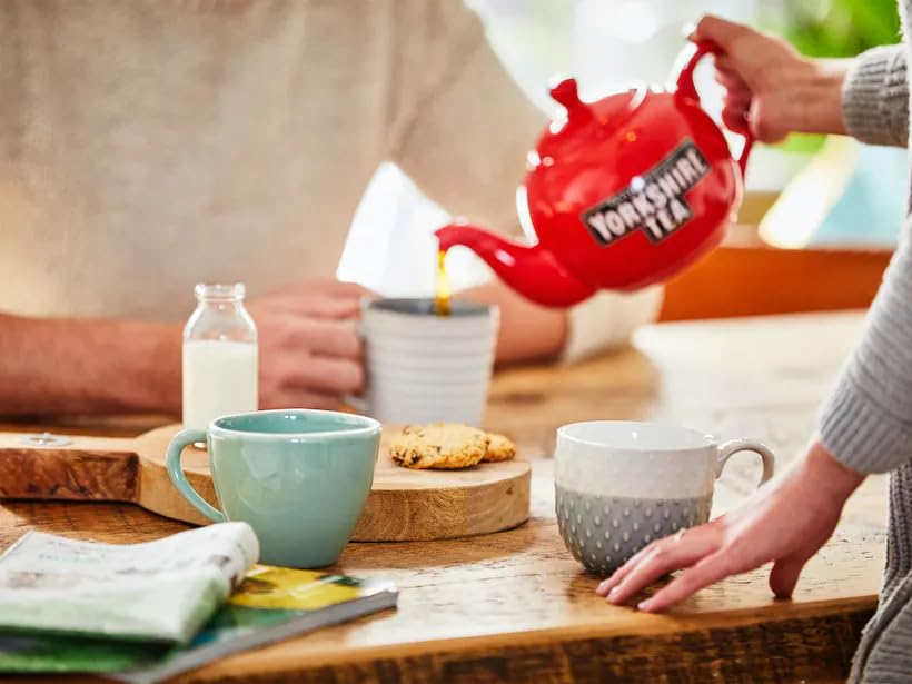 Yorkshire Tea Gold gift tin packaging highlighting premium blend.