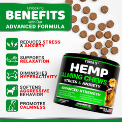 YUMA'S calming chews close-up highlights hemp oil and valerian root for soothing signals.