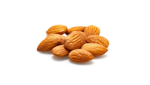 Yupik California Almonds – versatile baking ingredient with pure almond flavor.
