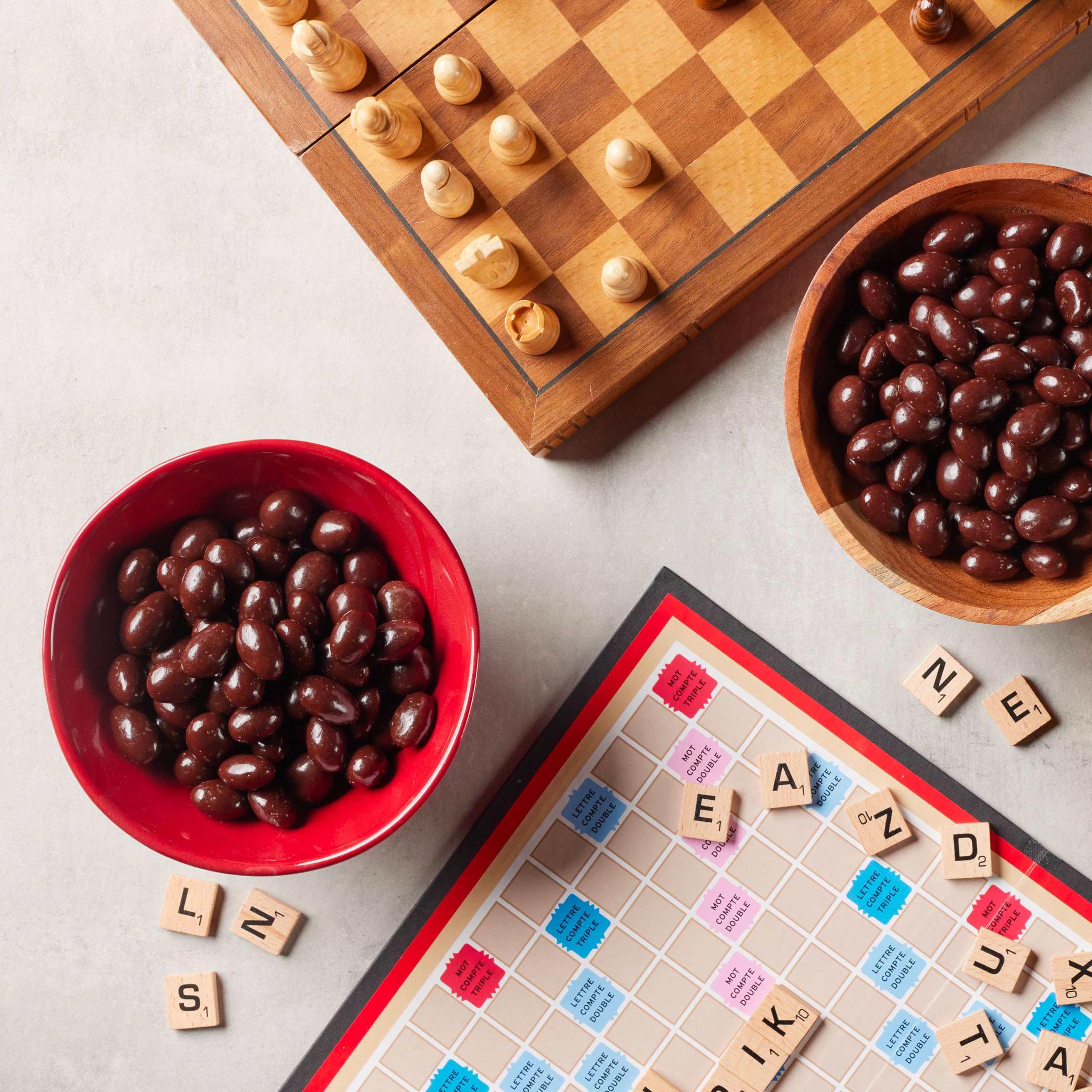 Yupik dark chocolate almonds ideal for movie nights and gatherings