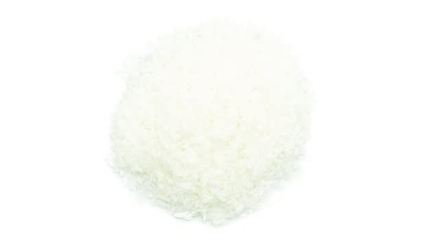 Yupik desiccated coconut fine flake topping showcases texture for yogurt bowls