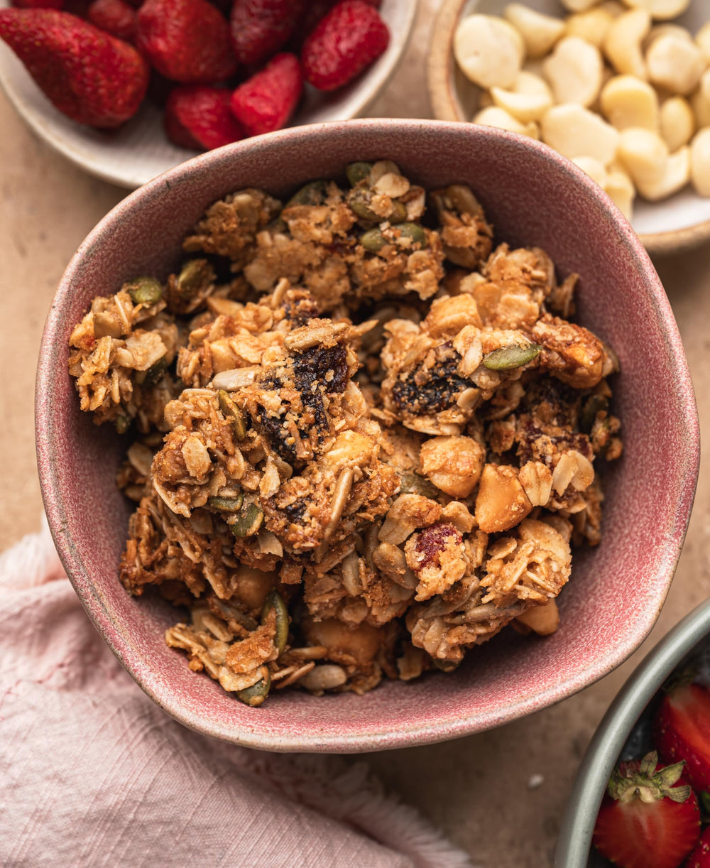 Yupik macadamia nuts, cool-dry storage scene, keeps flavor fresh and ready.