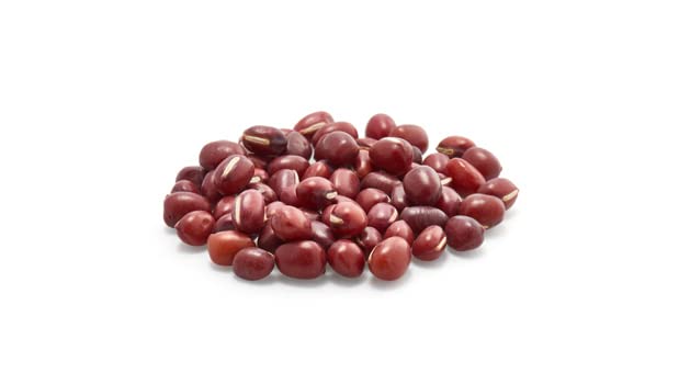 Yupik adzuki beans soaking in water, ready for simmering.
