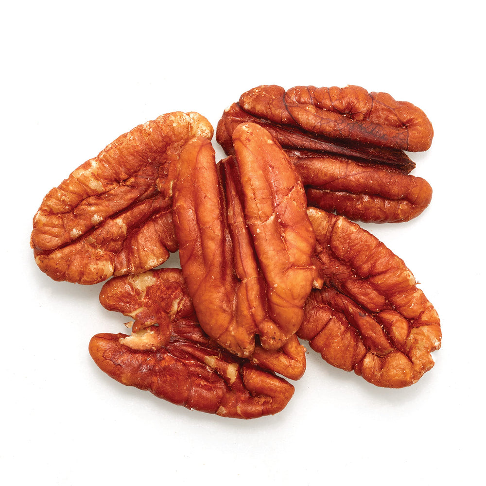 Yupik pecans topping yogurt and baking for crunchy texture