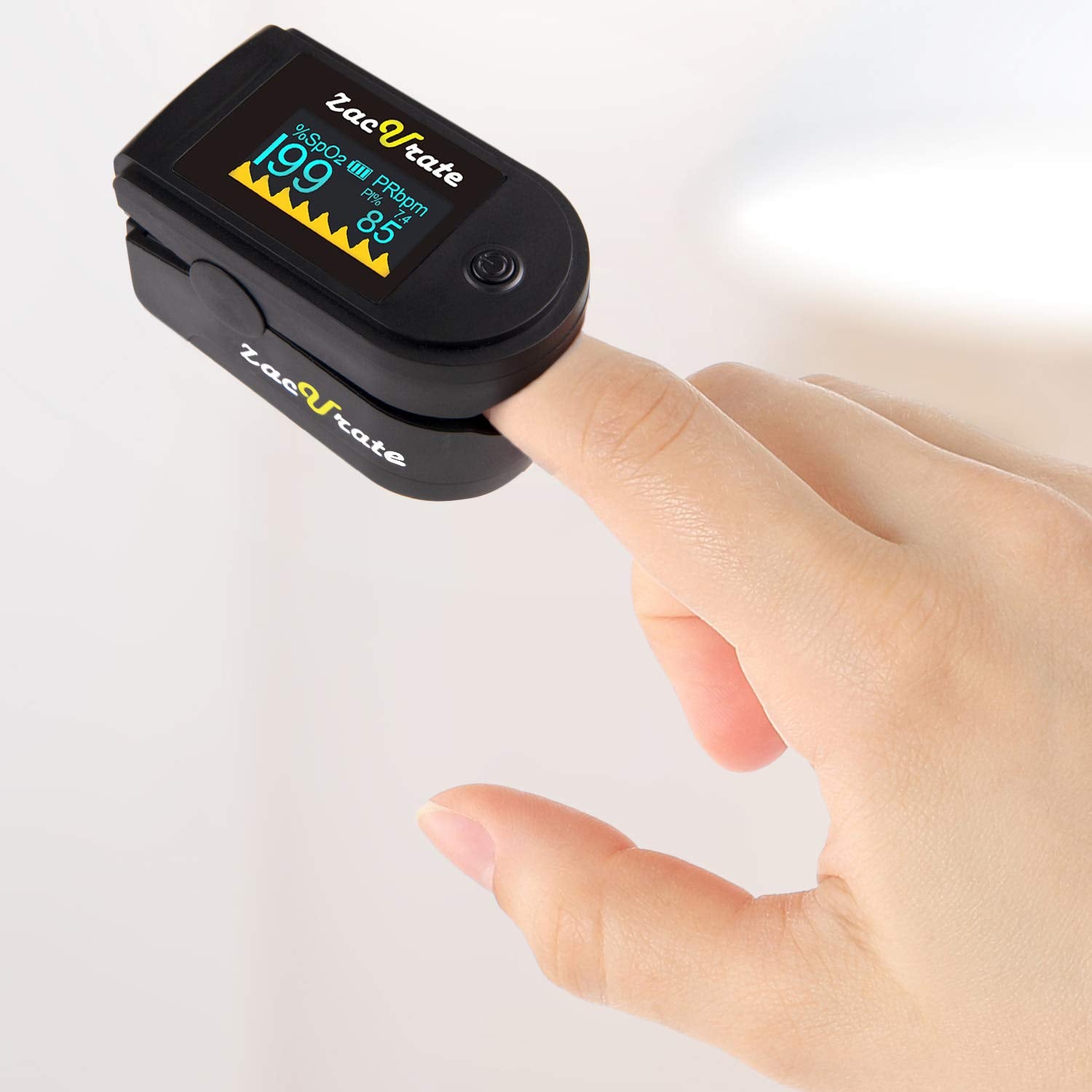 Zacurate silicone cover protects the oximeter against shocks and dirt