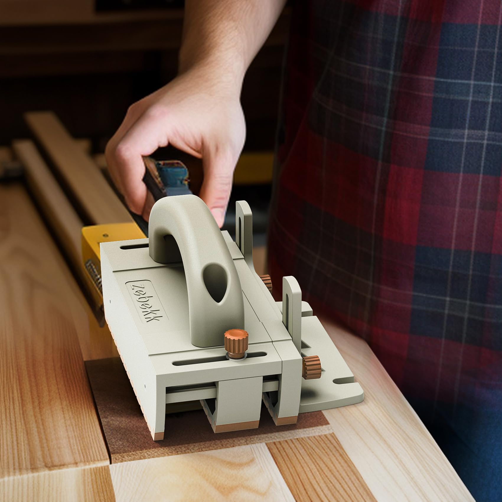 Zebekk push block supports safe narrow rip cuts on various machines.