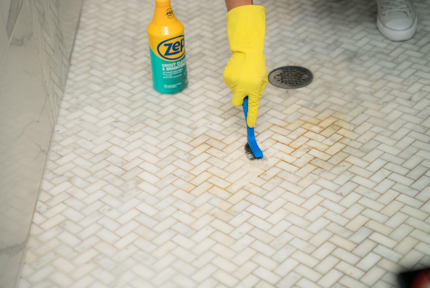 Zep grout cleaner case of 2 bottles for home use