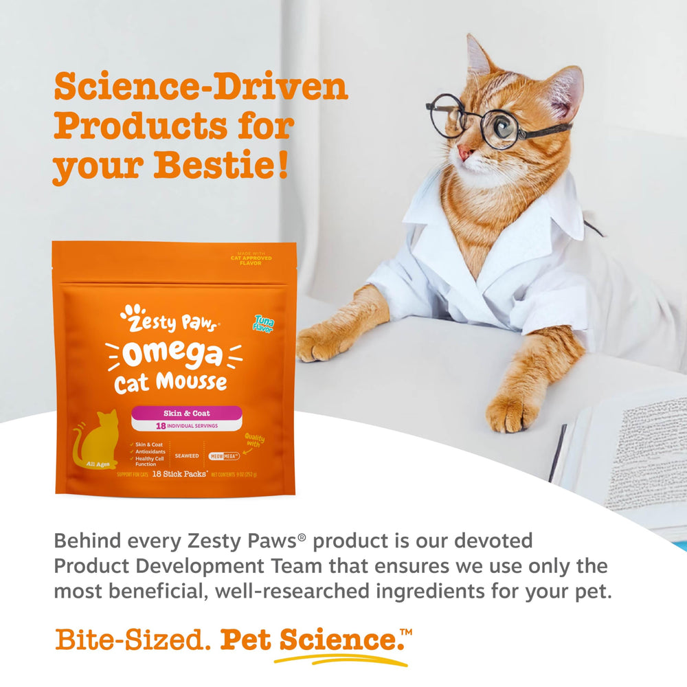 Zesty Paws creamy puree texture in a tuna flavor cat treats squeeze.