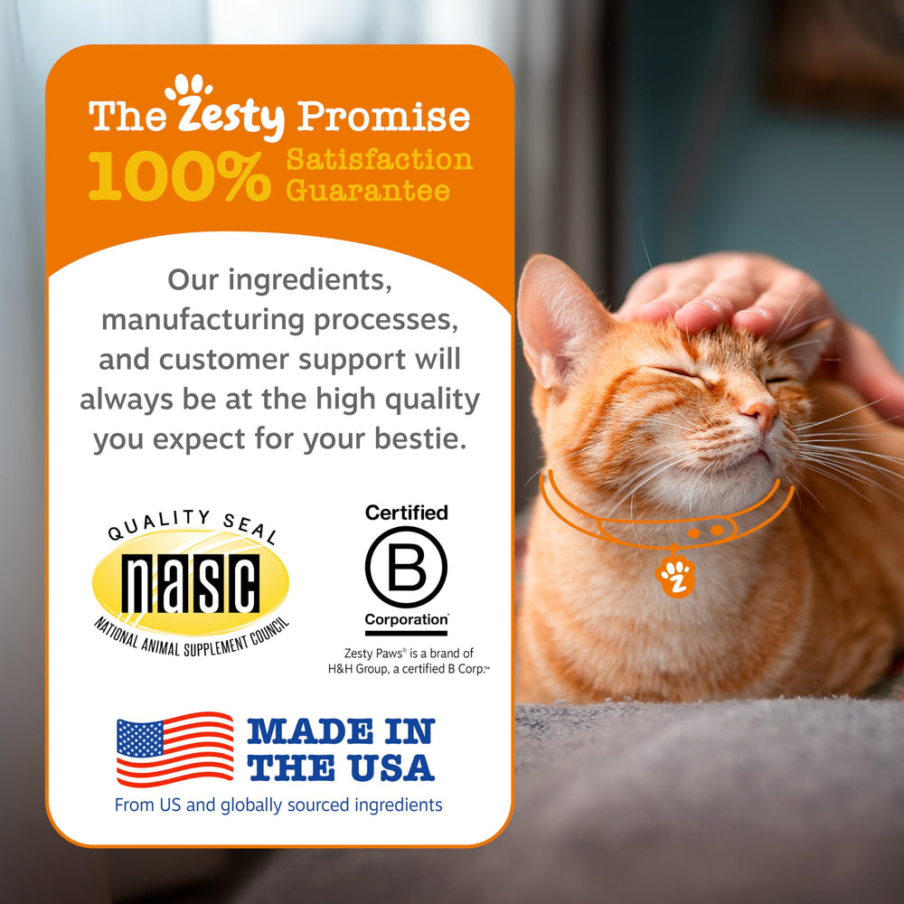Zesty Paws omega-seaweed-flaxseed blend emphasizes balanced nutrition.