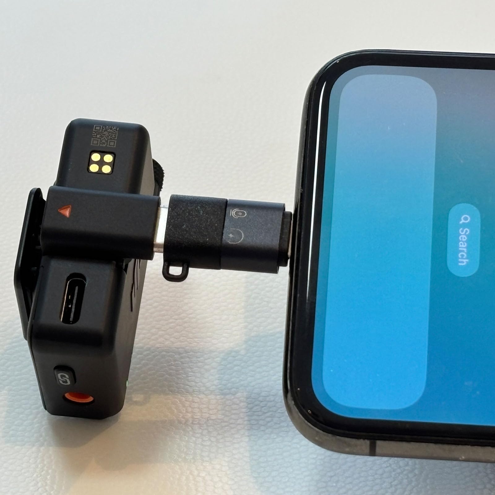ZEXIBATH plug-and-play iphone-dji connection enables quick setup.