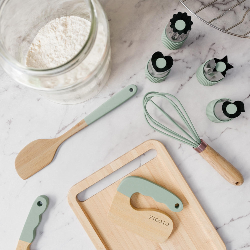 ZICOTO kid spatulas set, sturdy and easy to maneuver.
