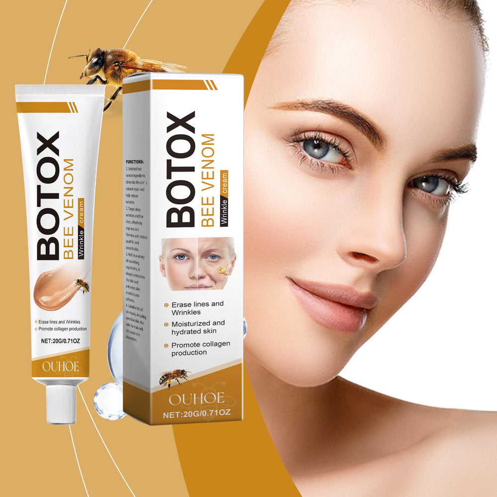 ZXZTSM Bee Venom Cream texture closeup highlights lightweight formula for quick absorption.